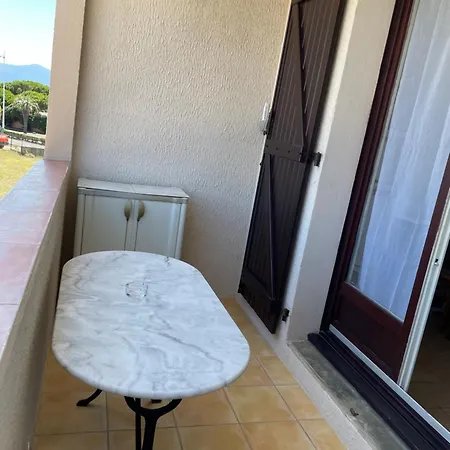 דירה F2 Terrasse Parking Prive Proche Commerces Et Mer *